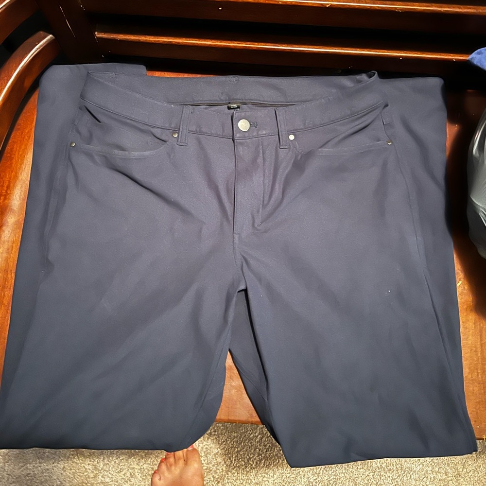 Men’s Lululemon pants